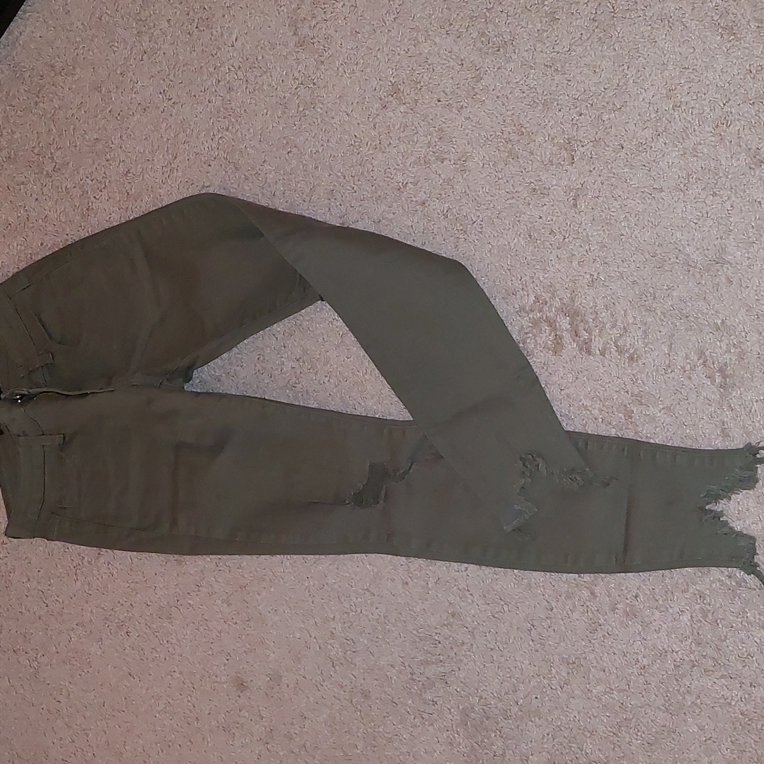Cello Skinny Jeans Brand New Size 1 Inseam 26 Rise 8 Inches